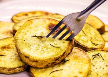Receita de Batata Doce na Airfryer Fica uma Delícia Fazendo desse Jeito!