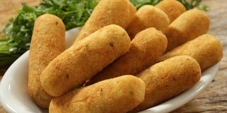 Bolinho de Mandioca na Airfryer - A Crocância que Você Não Pode Resistir!