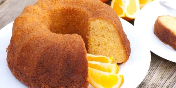 Como Fazer Bolo de Laranja Fofinho na Airfryer - Receita Completa e Passo a Passo