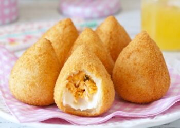 Como Fazer Coxinha de Frango com Catupiry Rápido e Gostoso