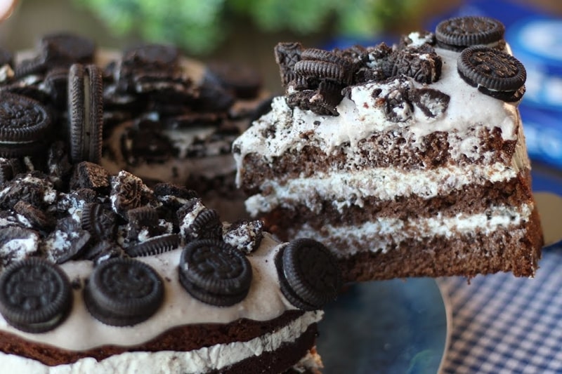 Receita de Bolo de Oreo para uma Sobremesa Cremosa e Crocante