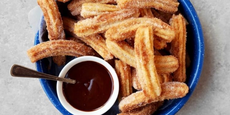 Receita de Churros Caseiro - Como Fazer Churros na Airfryer para uma Sobremesa Irresistível