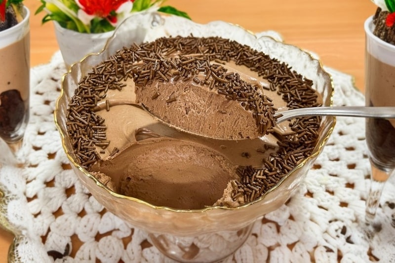 A Melhor Receita de Mousse de Chocolate com Chantilly que Você Já Viu!