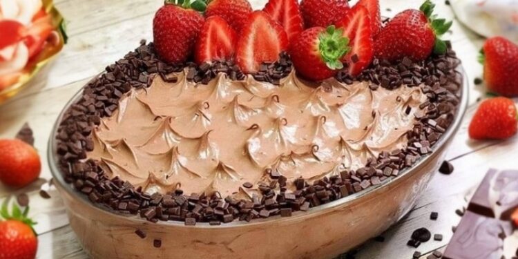 Como Fazer SUPER Mousse de Chocolate e Morango em apenas 5 Passos