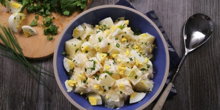 Como Fazer Salada de Batata