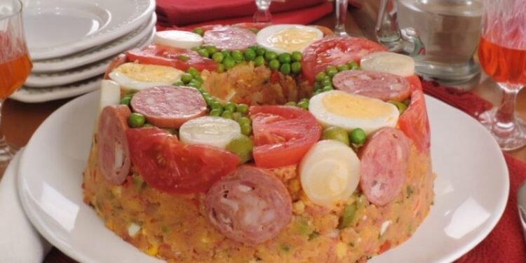 Cuscuz Paulista com Linguiça Calabresa