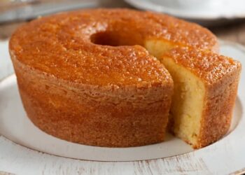 Como Fazer Bolo de Água