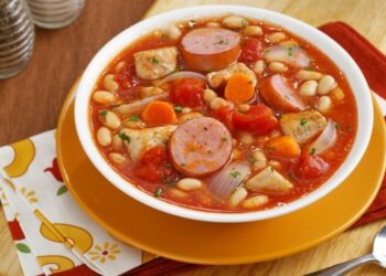 Feijão com Calabresa