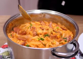 Macarrão Cremoso com Calabresa