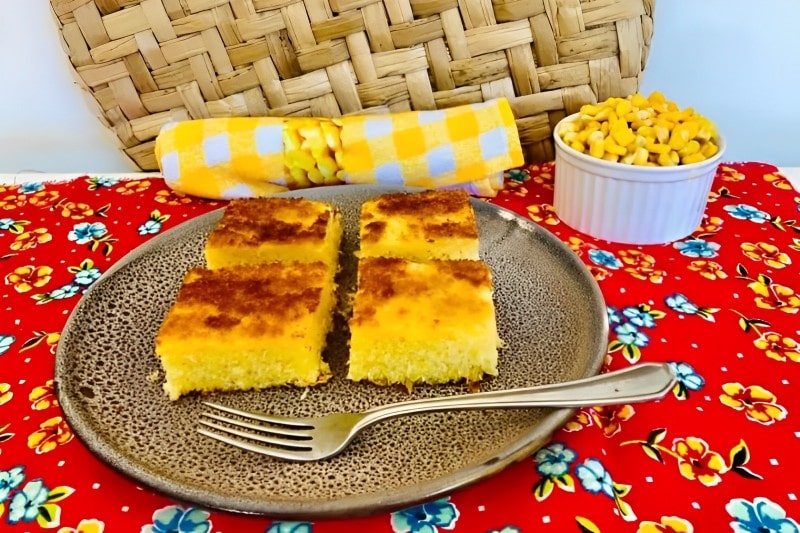 Receita de Bolo de Milho de Latinha