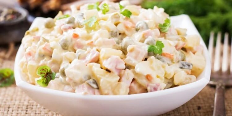 Receita de Salada de Maionese Simples