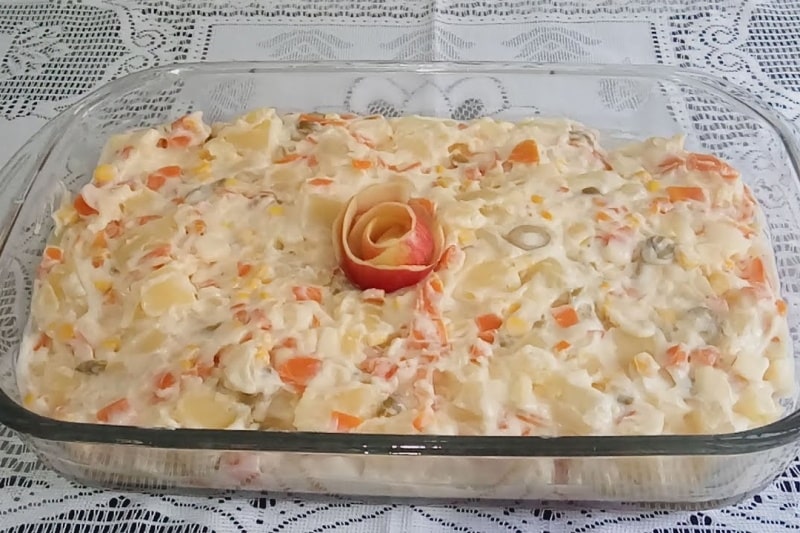 Salada de Maionese com Maçã