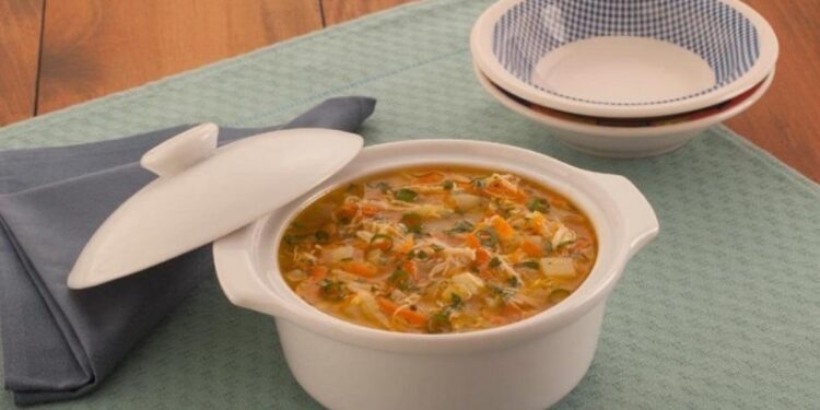 Sopa de Frango com Legumes