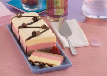 Torta de Sorvete Napolitano