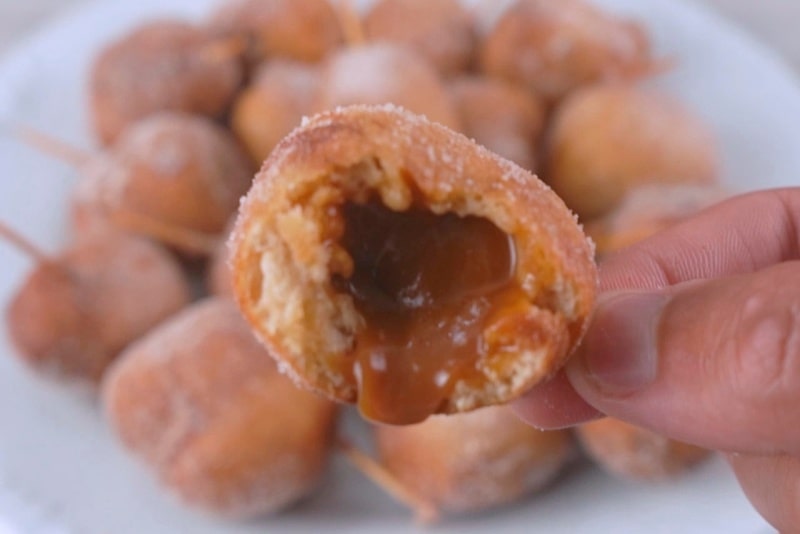 Como Fazer Bolinho de Chuva Recheado