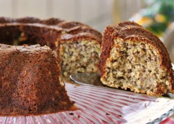 Como Fazer Bolo de Banana Sem Açúcar e Sem Farinha