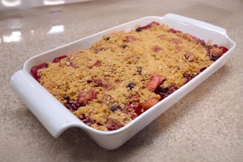 Como Fazer Crumble de Frutas Vermelhas