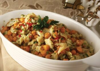 Como Fazer Salada de Grão de Bico com Bacalhau