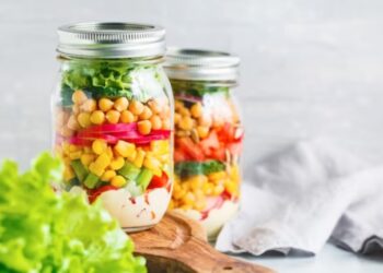 Como Fazer Salada no Pote