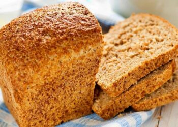 Receita de Pão Caseiro Integral sem Sovar