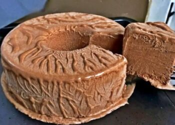 Receita de Sorvetão com Calda de Chocolate