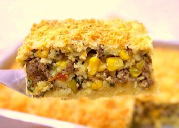 Torta de Carne Moída com Milho na Massa