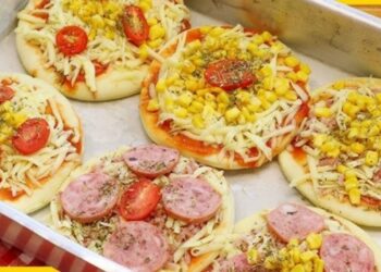 Receita de Mini Pizza Caseira