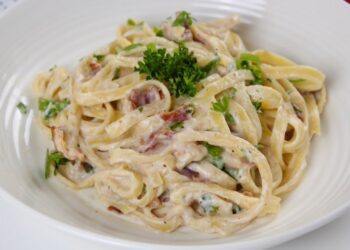 Talharim ao Molho de Nata