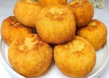 Bolinha de Queijo Crocante Sem Trigo