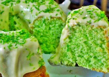 Bolo de Limão Verde com Iogurte