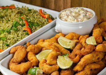 Peixe à Milanesa com Molho Tártaro